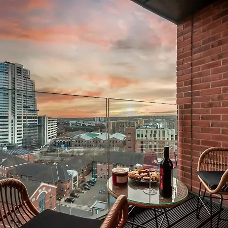 Apartment Pass The Keys Granary Wharf Deluxe - Balcony And Rooftop Garden